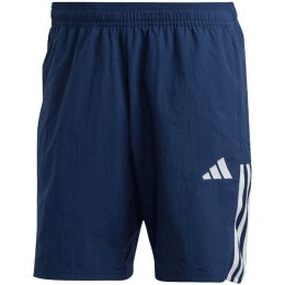 Adidas lühikesed püksid